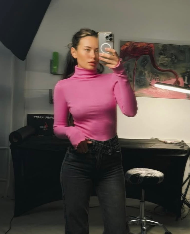 Essential Cotton Turtleneck